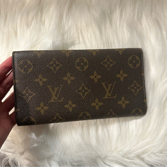 Louis Vuitton Brown Monogram Wallet - Picture 3 of 8